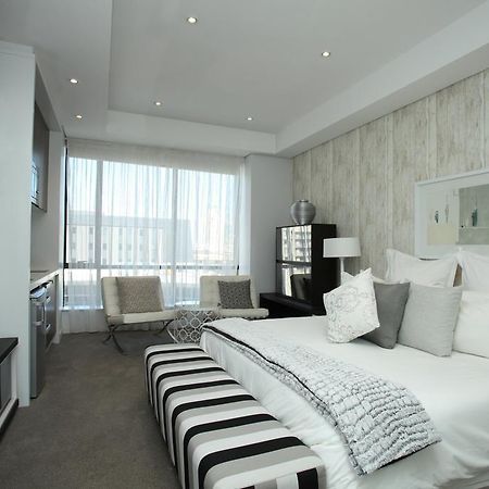 Luxury @ Sandton Skye Johannesburg Eksteriør billede