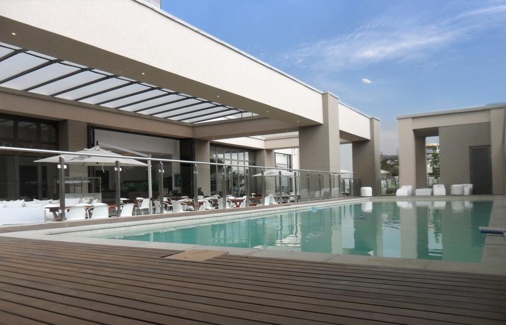 Luxury @ Sandton Skye Johannesburg Eksteriør billede